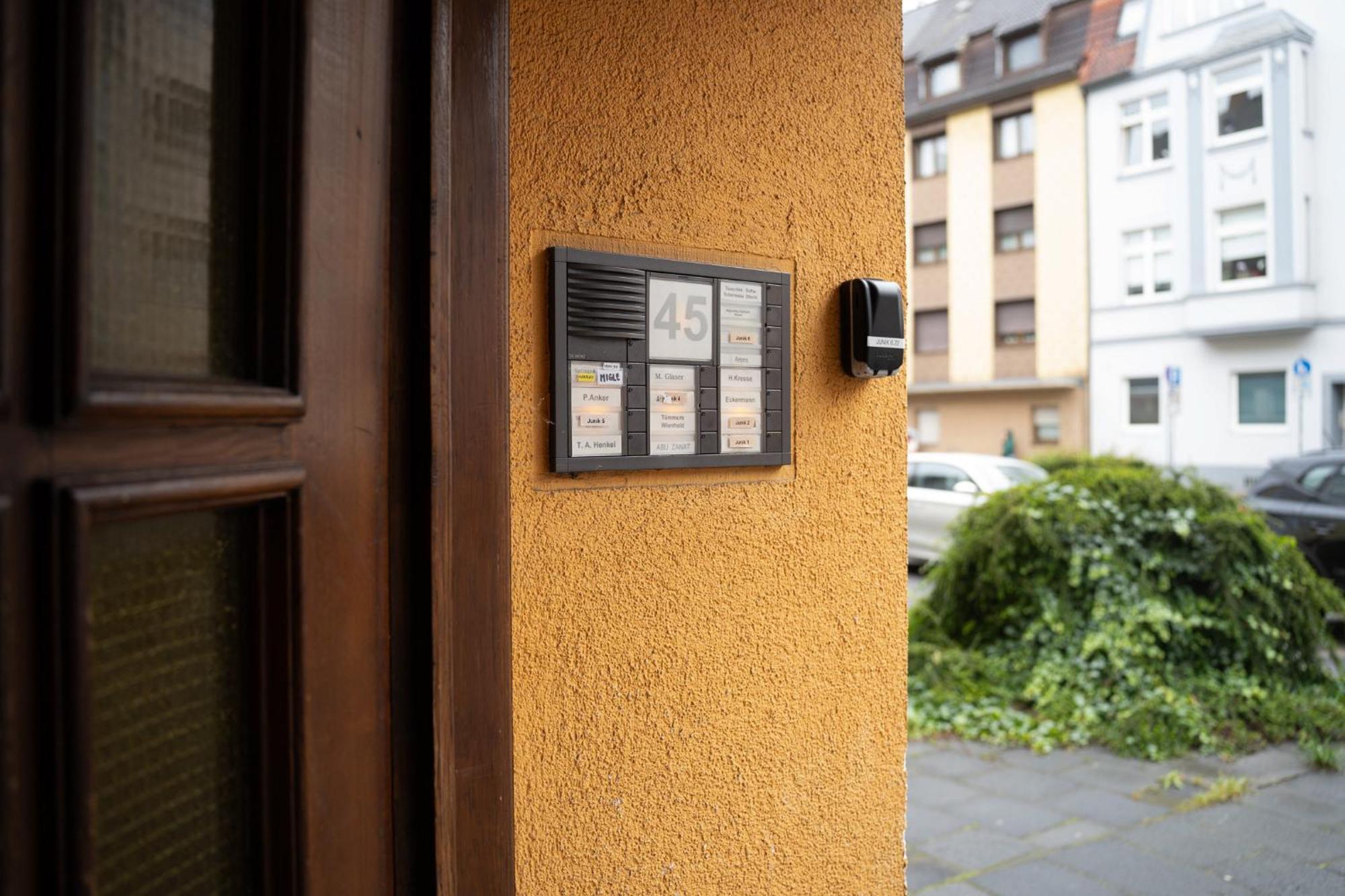 Junik Apartments "Am Sternbuschweg" Duisburgo Esterno foto
